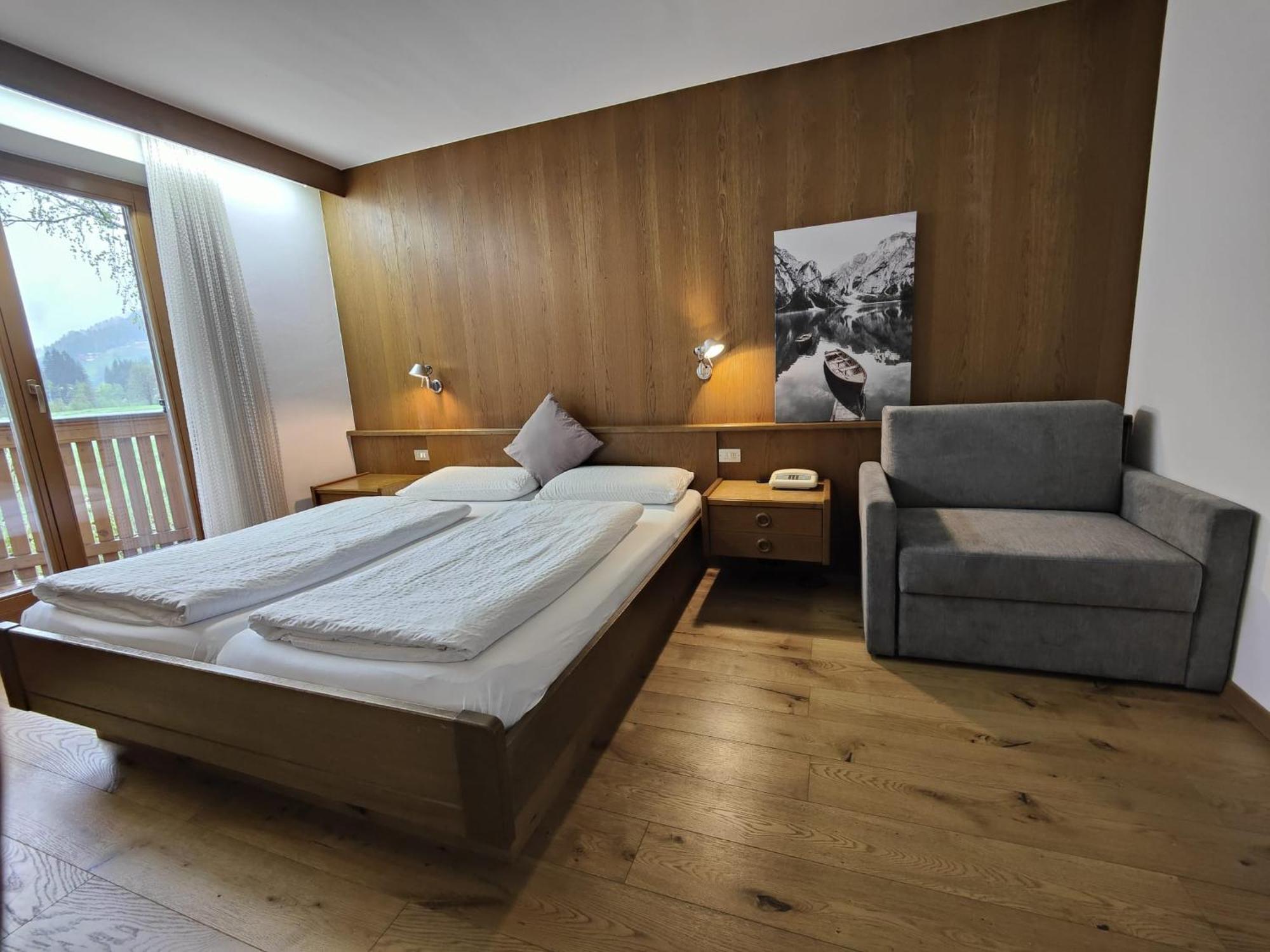 Hotel Alpenblick 3*