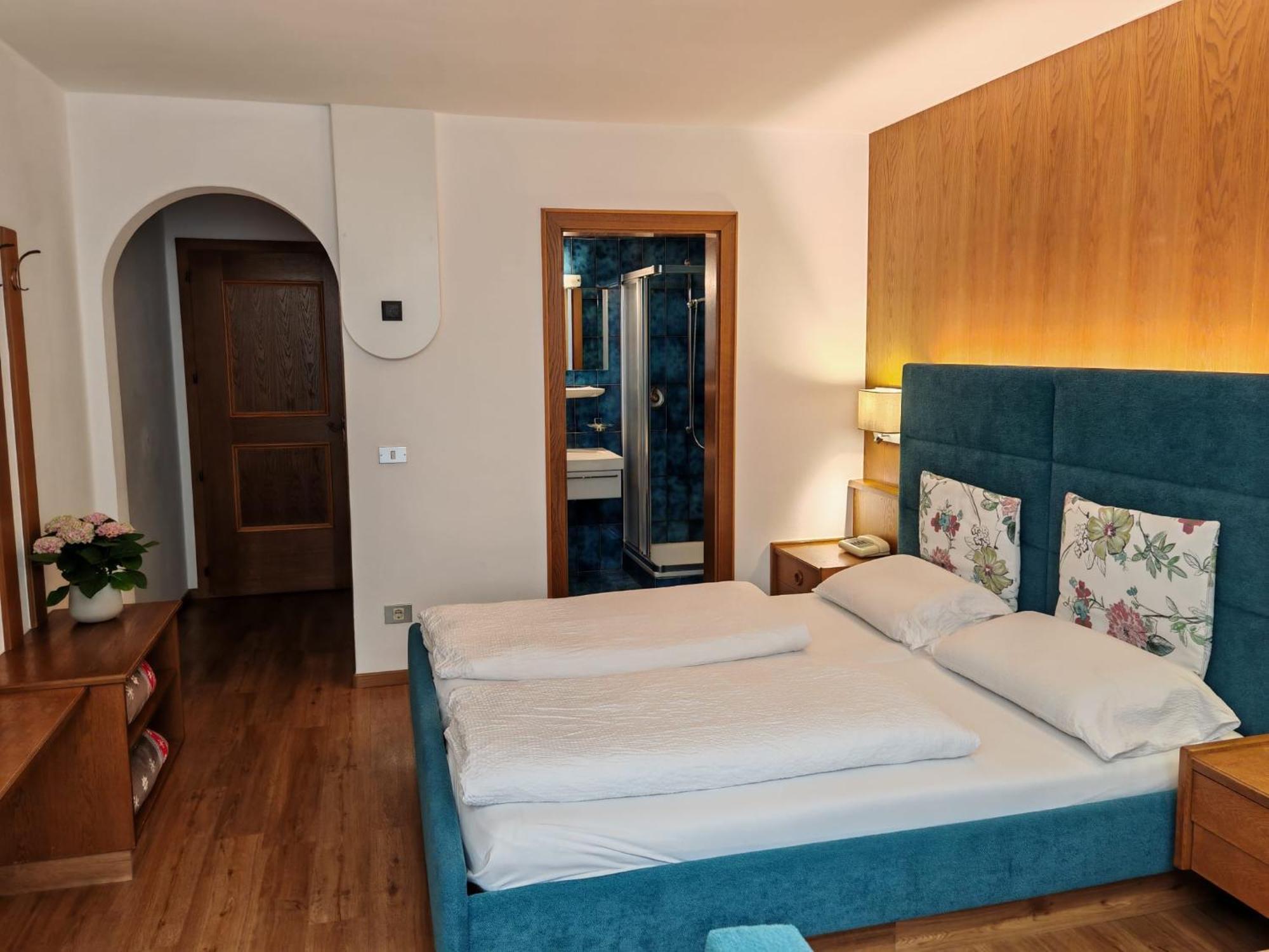 Hotel Alpenblick 3*