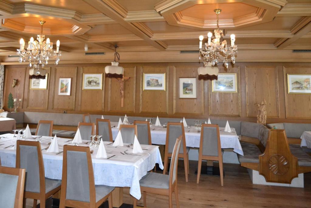 Hotel Alpenblick 3*
